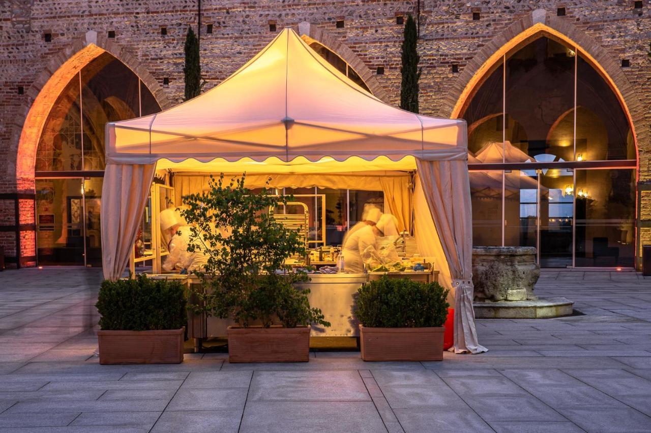 Castello Visconteo Hotel Cassano D'adda Exterior photo