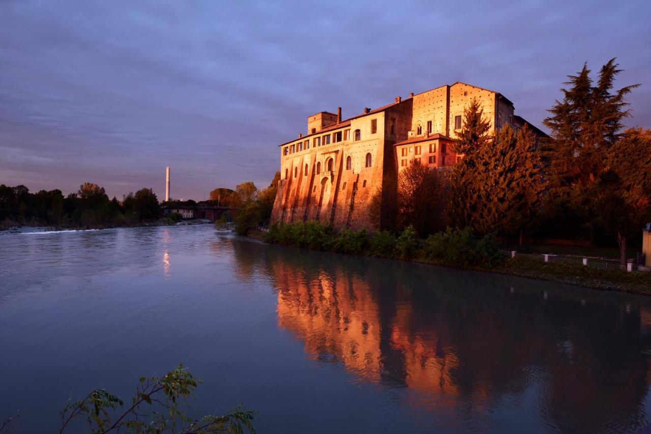 Castello Visconteo Hotel Cassano D'adda Exterior photo